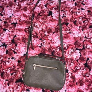OLIVE GREEN CROSSBODY PURSE